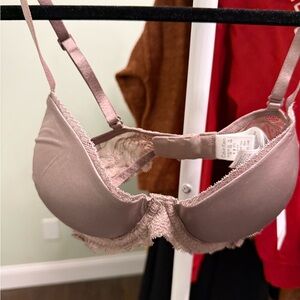 Calvin Klein Women's Lace Trim Bra - Mauve
